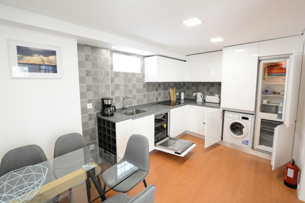 Luxury Golden River Apartment - In The Heart Of City Center And Wine Cellars ヴィラ・ノヴァ・デ・ガイア エクステリア 写真