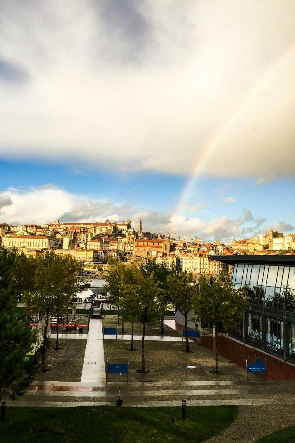 Luxury Golden River Apartment - In The Heart Of City Center And Wine Cellars ヴィラ・ノヴァ・デ・ガイア エクステリア 写真